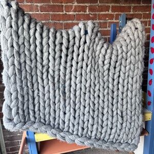 Chunky Knit Gray Throw Blanket